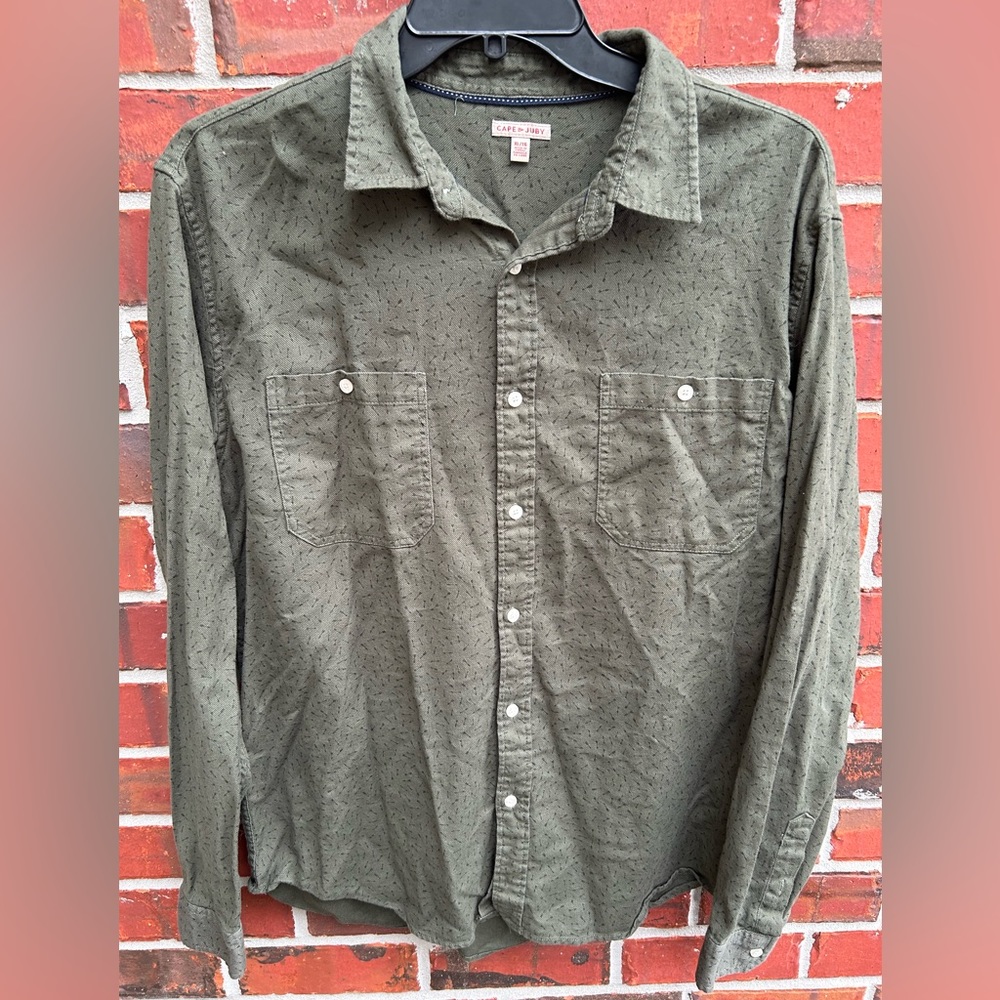 Cape Juby Men’s Long Sleeve Button Down Shirt with Arrow Theme. Olive Green XL